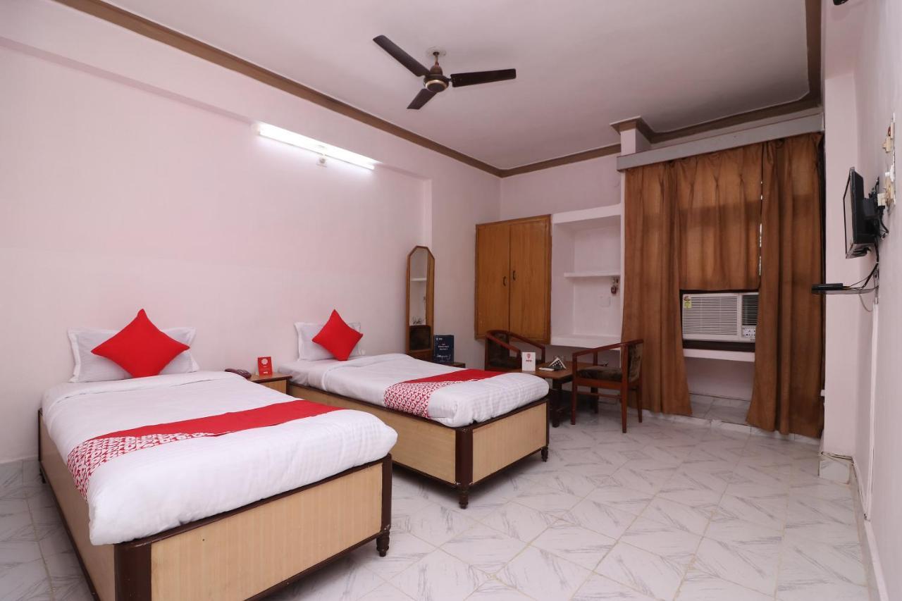 Oyo 16112 Hotel Uruvela International Bodh-Gajá Kültér fotó