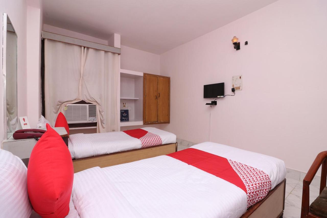 Oyo 16112 Hotel Uruvela International Bodh-Gajá Kültér fotó