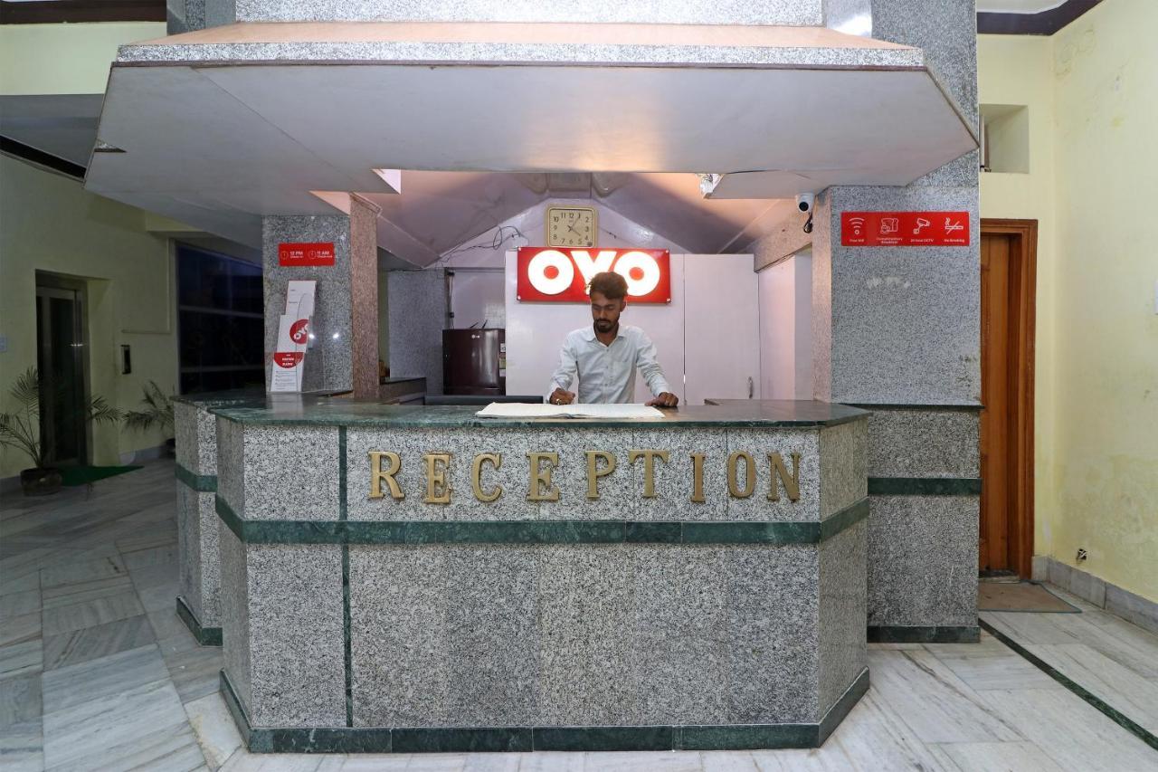 Oyo 16112 Hotel Uruvela International Bodh-Gajá Kültér fotó